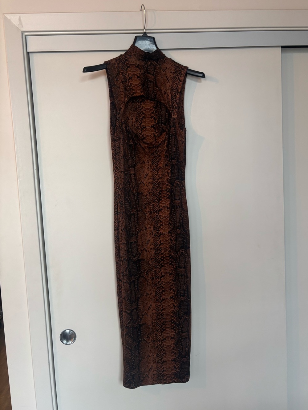 Bar III Brown Snake Print Python B sleeveless Midi Dress
